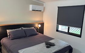 Family Retreat In Ningi Pet Friendly